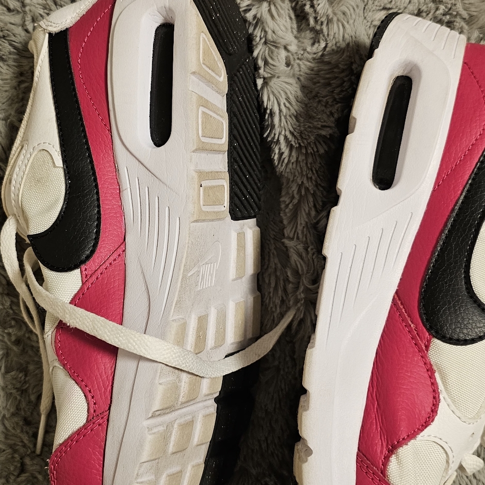 Nike Womens Size 11